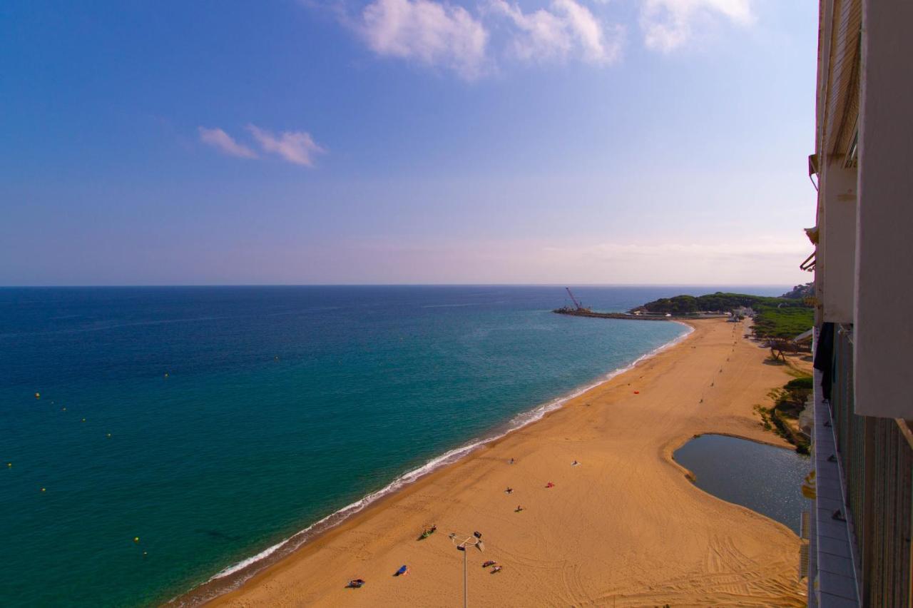 Coconut Beach Boutique Studio Platja d'Aro Bagian luar foto