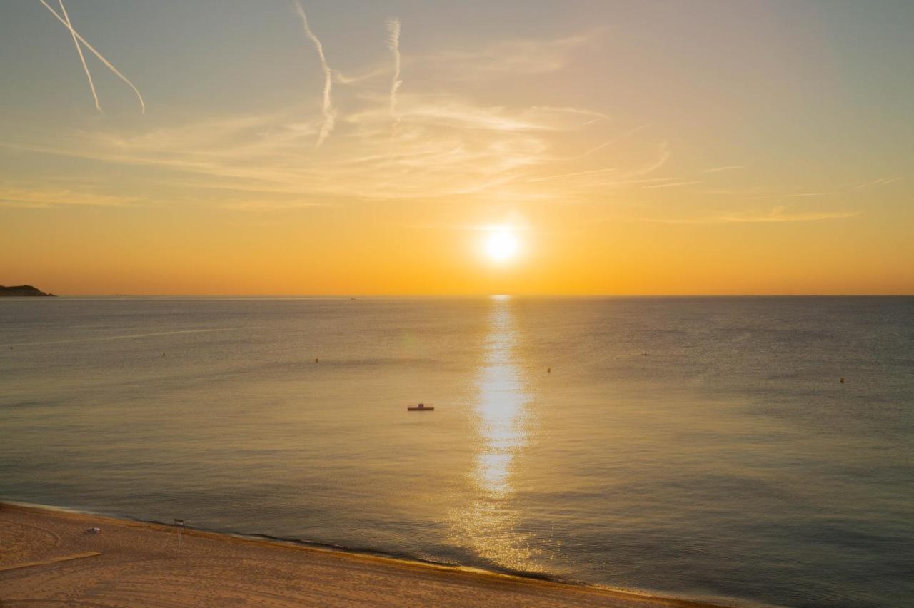 Coconut Beach Boutique Studio Platja d'Aro Bagian luar foto